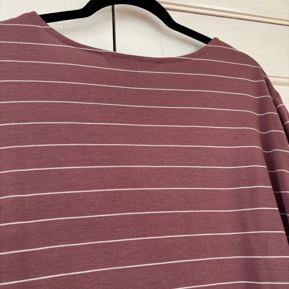 Free Fly Apparel Rose White Stripe 3/4 Sleeve UPF Size Large Sangria‎ Outdoor - Picture 8 of 9
